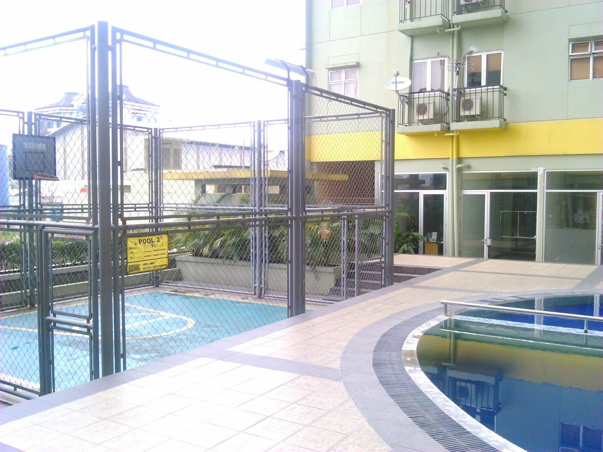 The Suites Metro Apartment - Putri Bandung Kültér fotó
